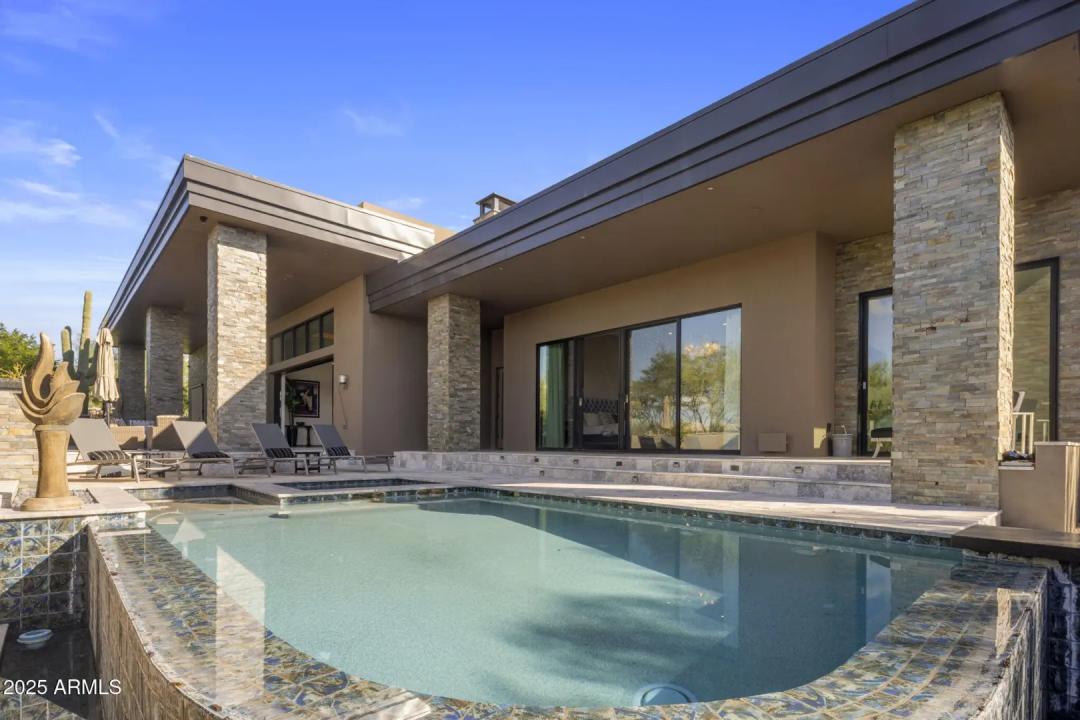 Real Estate Picture 48