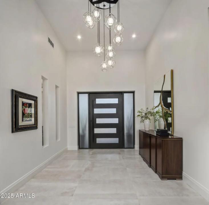 Real Estate Picture 6