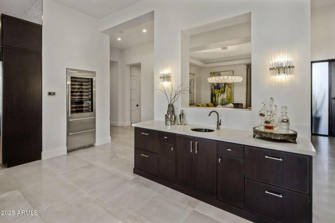 Real Estate Picture 11