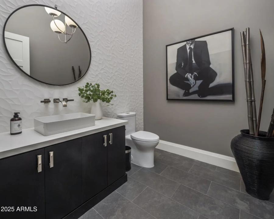 Real Estate Picture 32