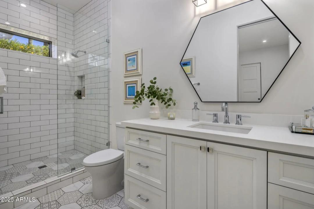 Real Estate Picture 37