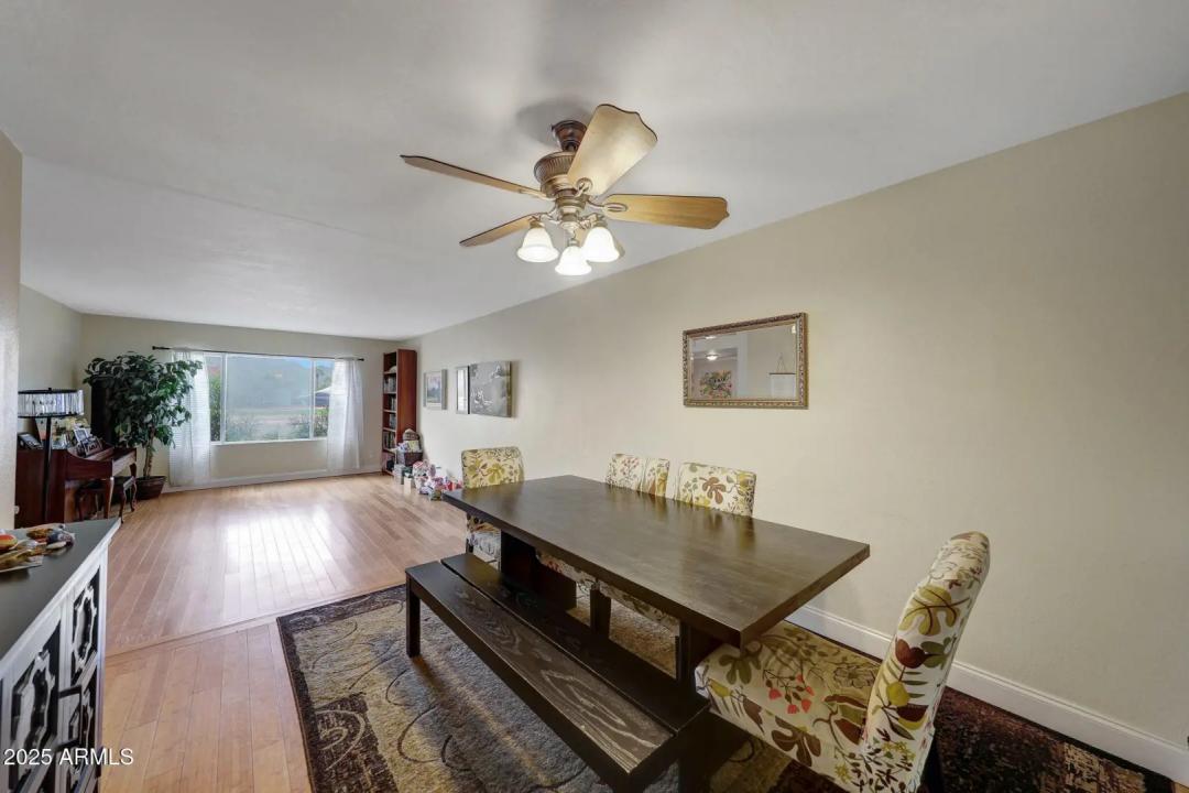 Real Estate Picture 12