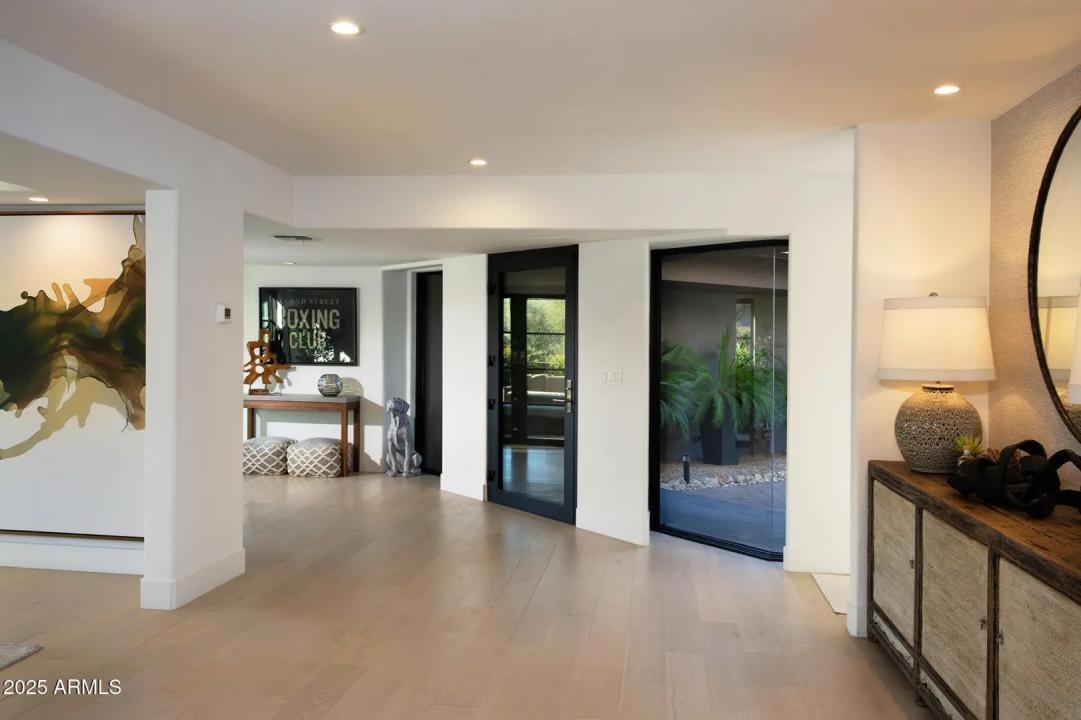 Real Estate Picture 3