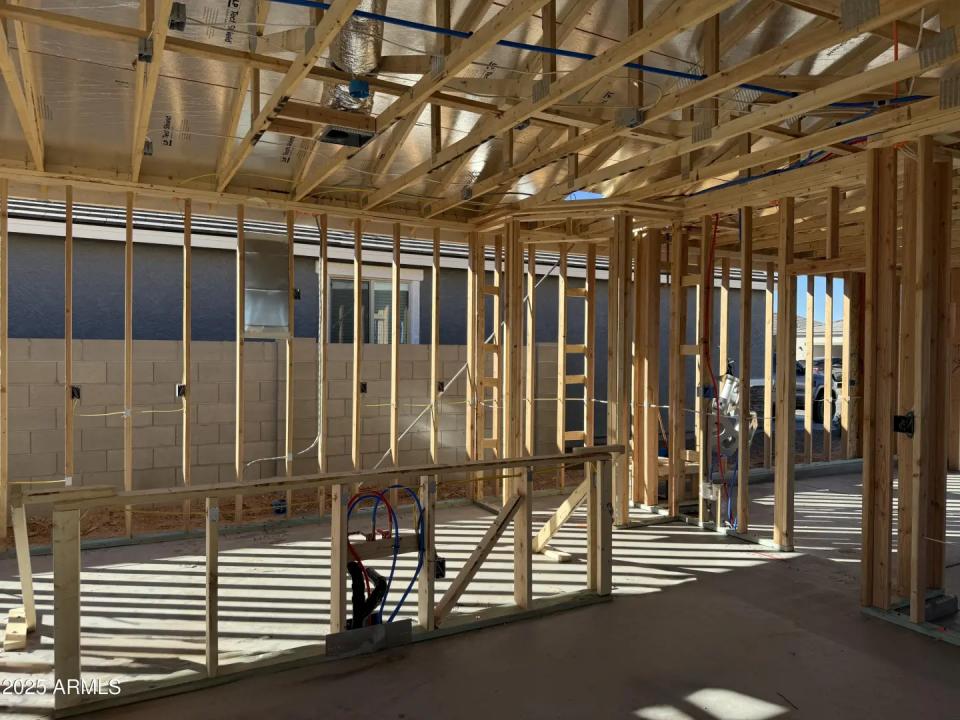 Real Estate Picture 6