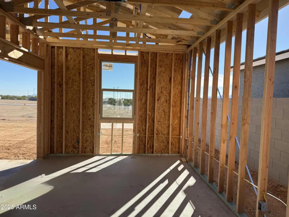 Real Estate Picture 7