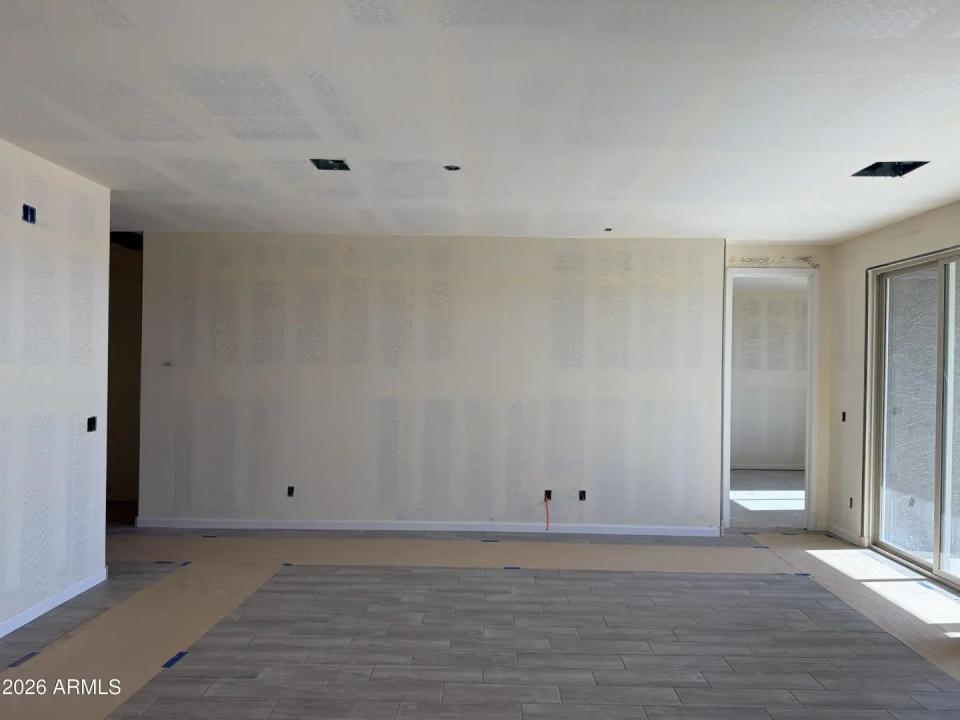 Real Estate Picture 5