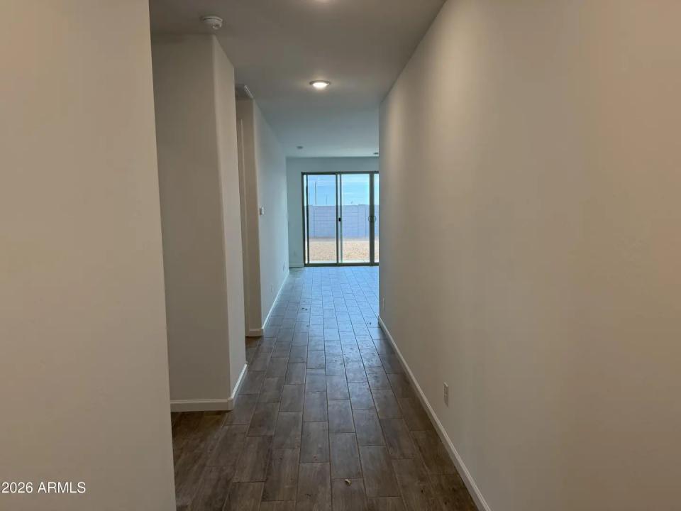 Real Estate Picture 3