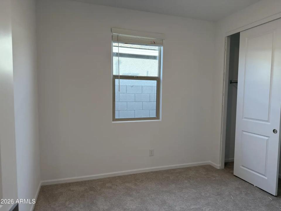 Real Estate Picture 11