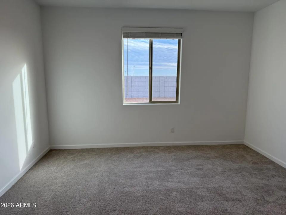 Real Estate Picture 13