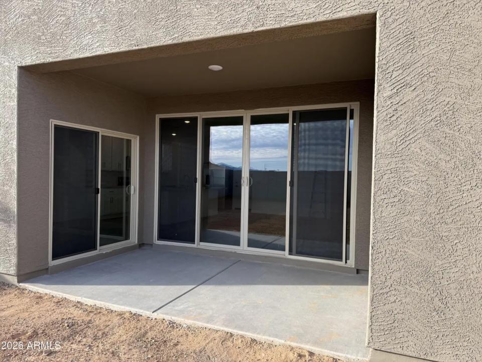 Real Estate Picture 16