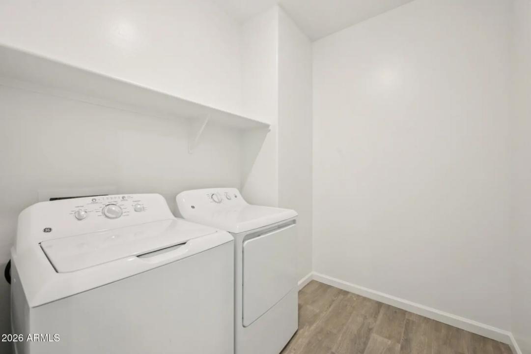 Real Estate Picture 22