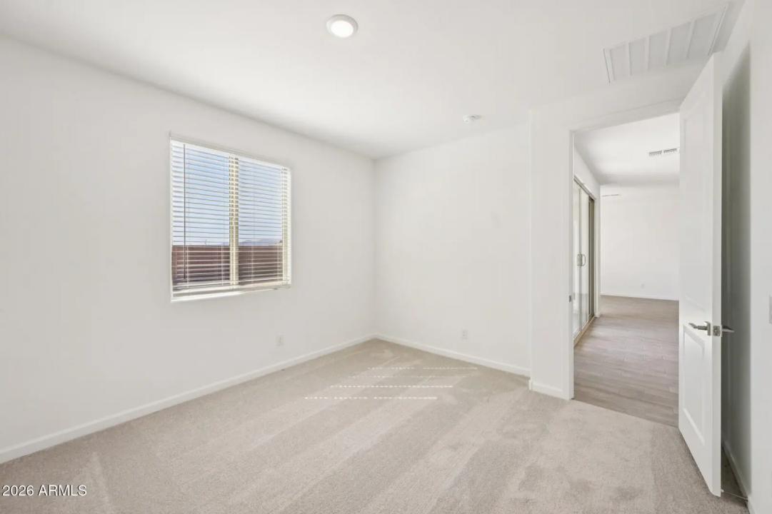 Real Estate Picture 25