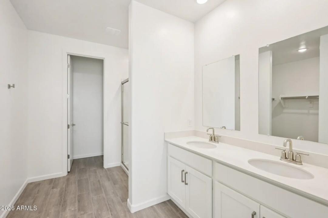 Real Estate Picture 26