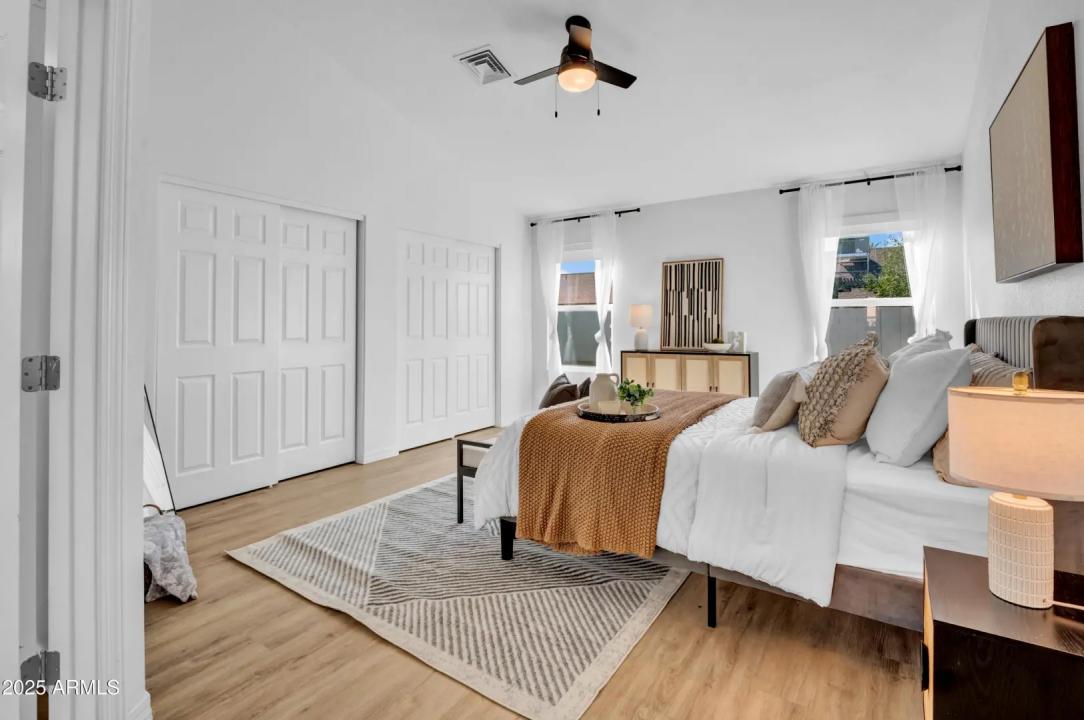 Real Estate Picture 13