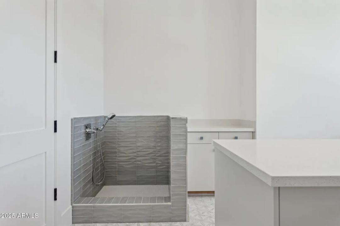 Real Estate Picture 61