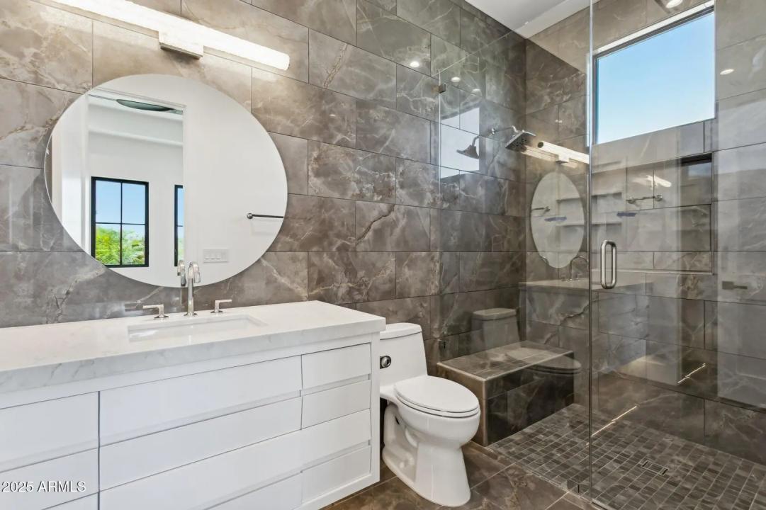 Real Estate Picture 64