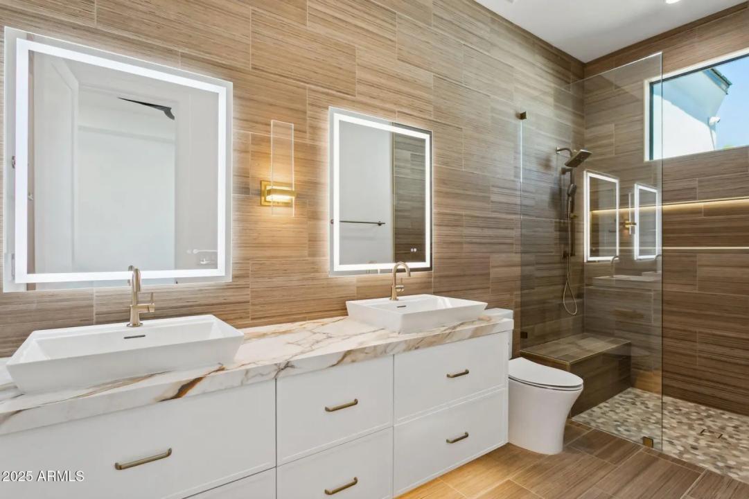 Real Estate Picture 67