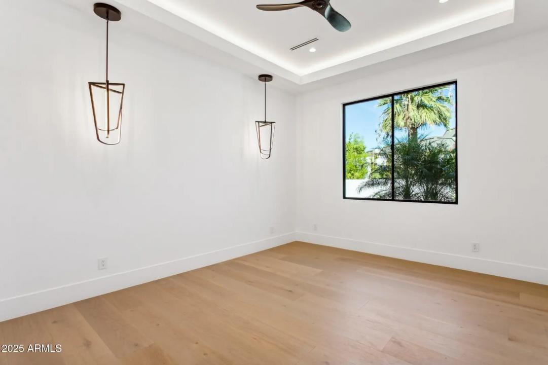 Real Estate Picture 73