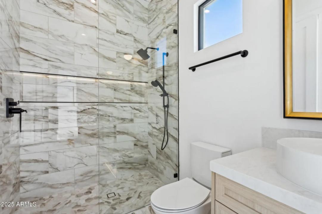 Real Estate Picture 85