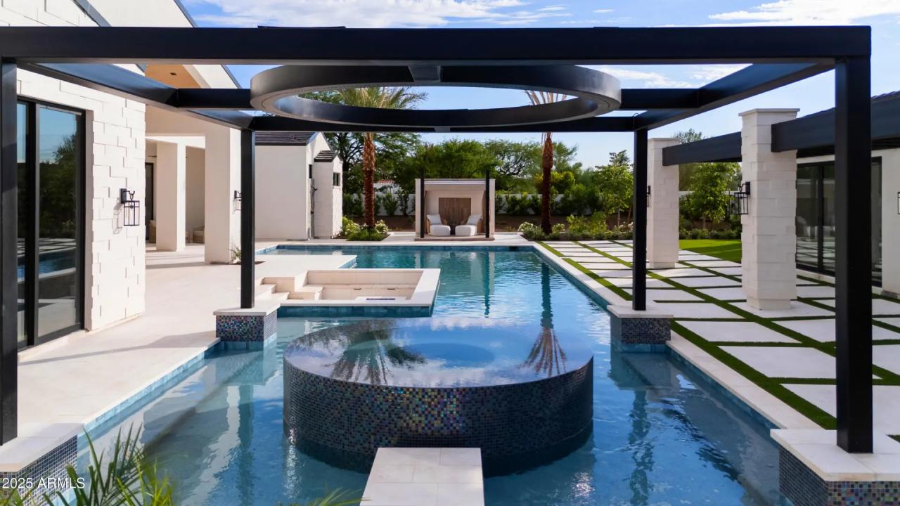 Real Estate Picture 92