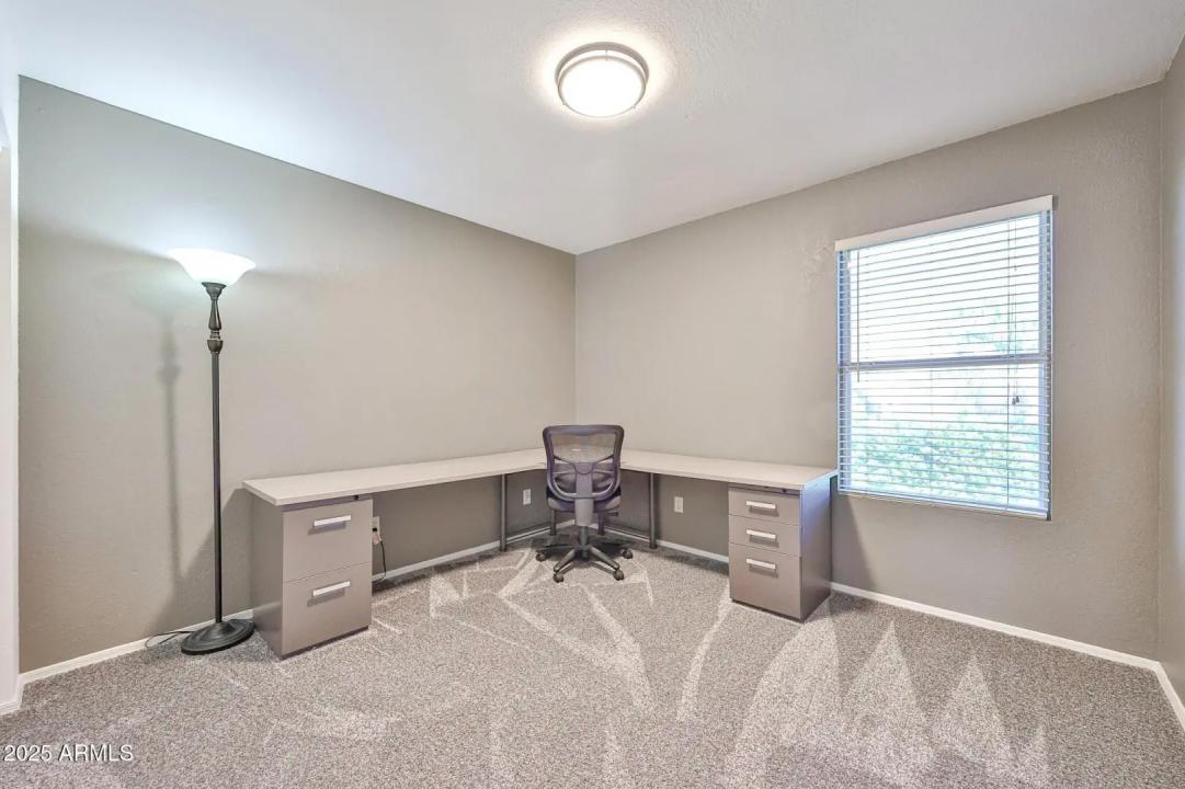 Real Estate Picture 18