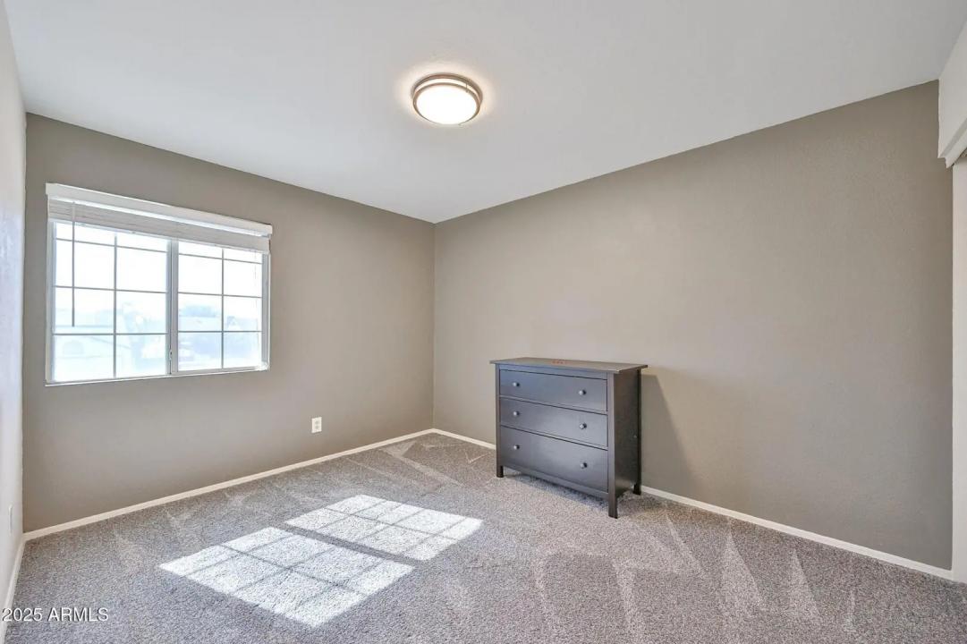 Real Estate Picture 19