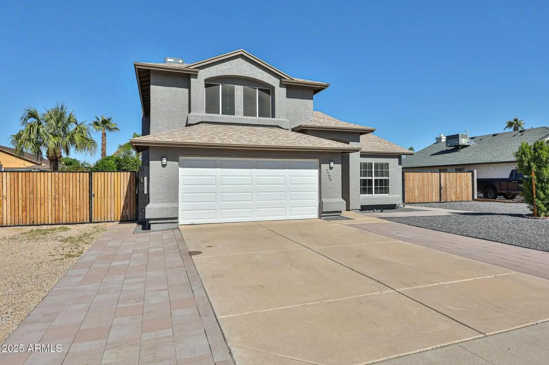 Real Estate Picture 3