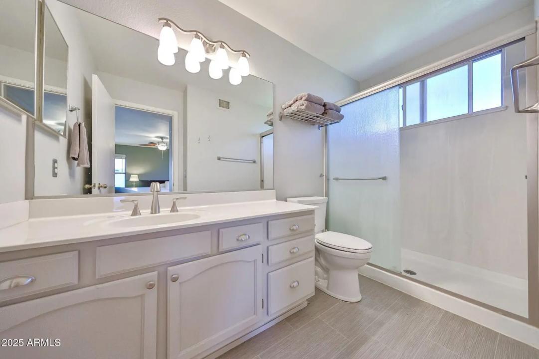 Real Estate Picture 16