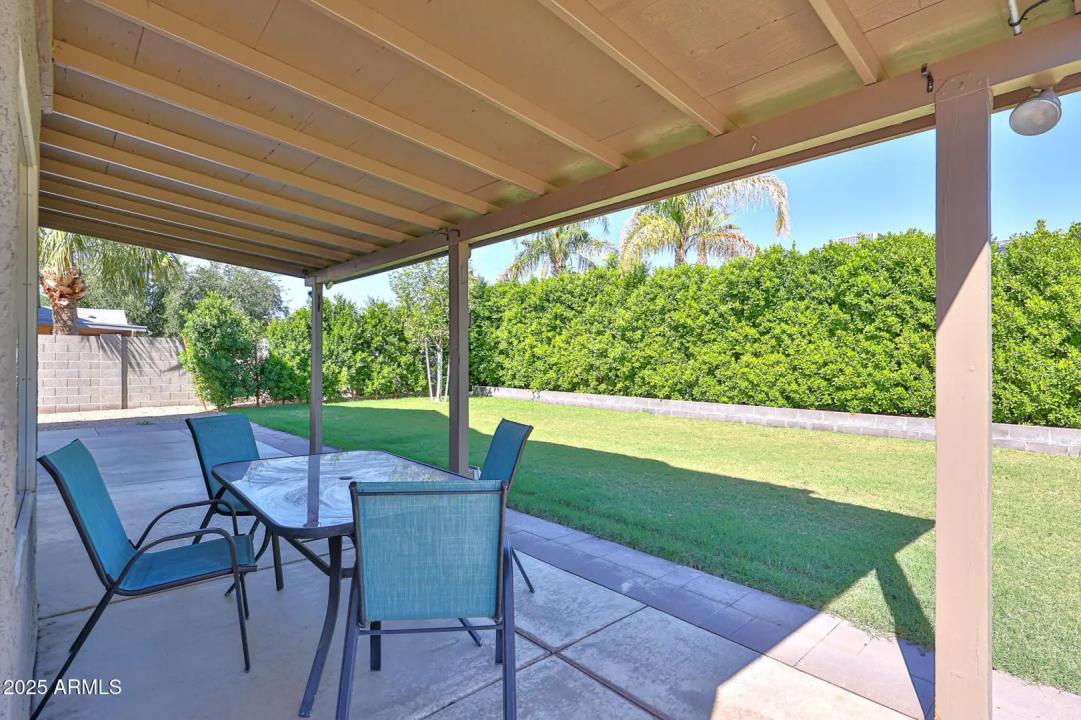 Real Estate Picture 22