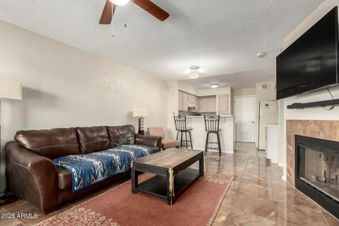 Real Estate Picture 6