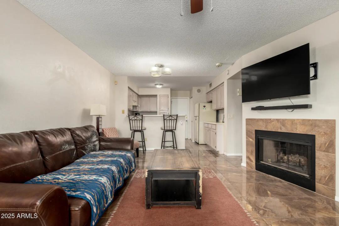 Real Estate Picture 7