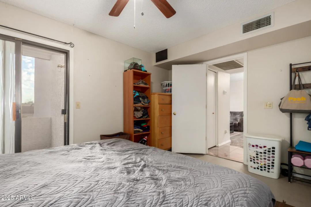 Real Estate Picture 18