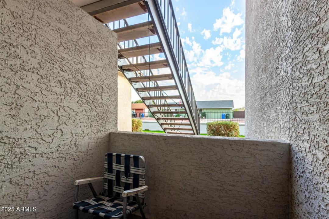 Real Estate Picture 25