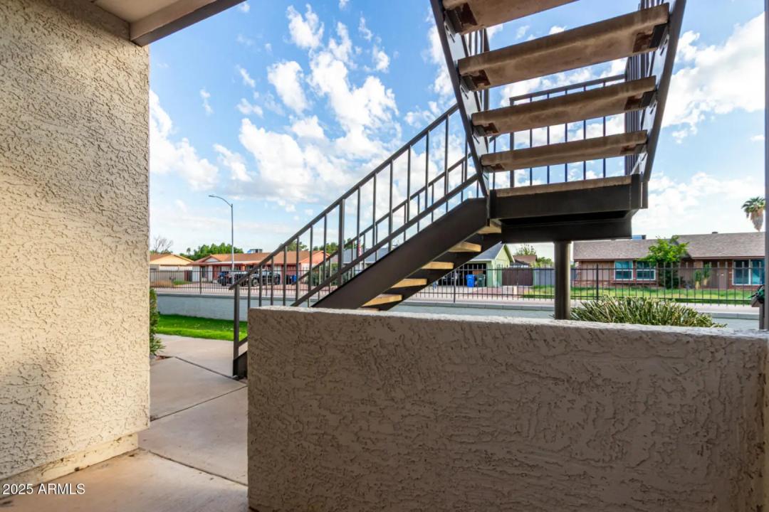 Real Estate Picture 28