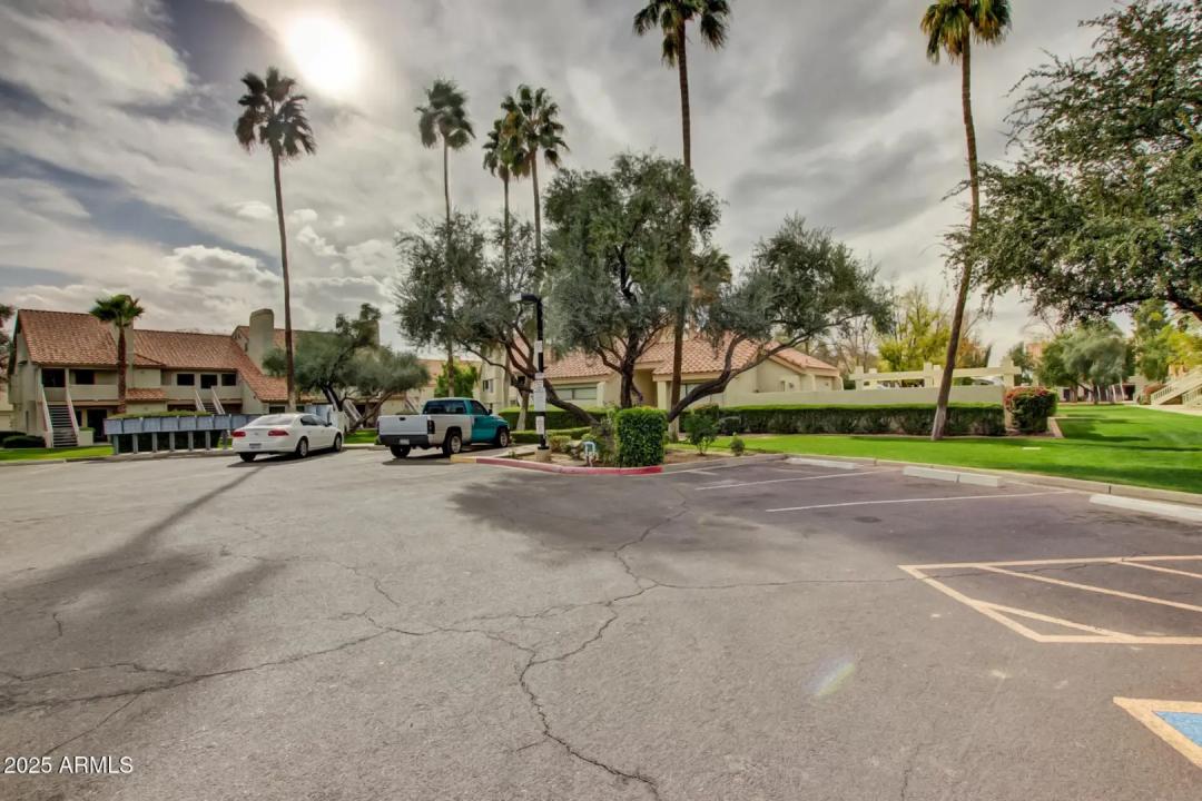 Real Estate Picture 30