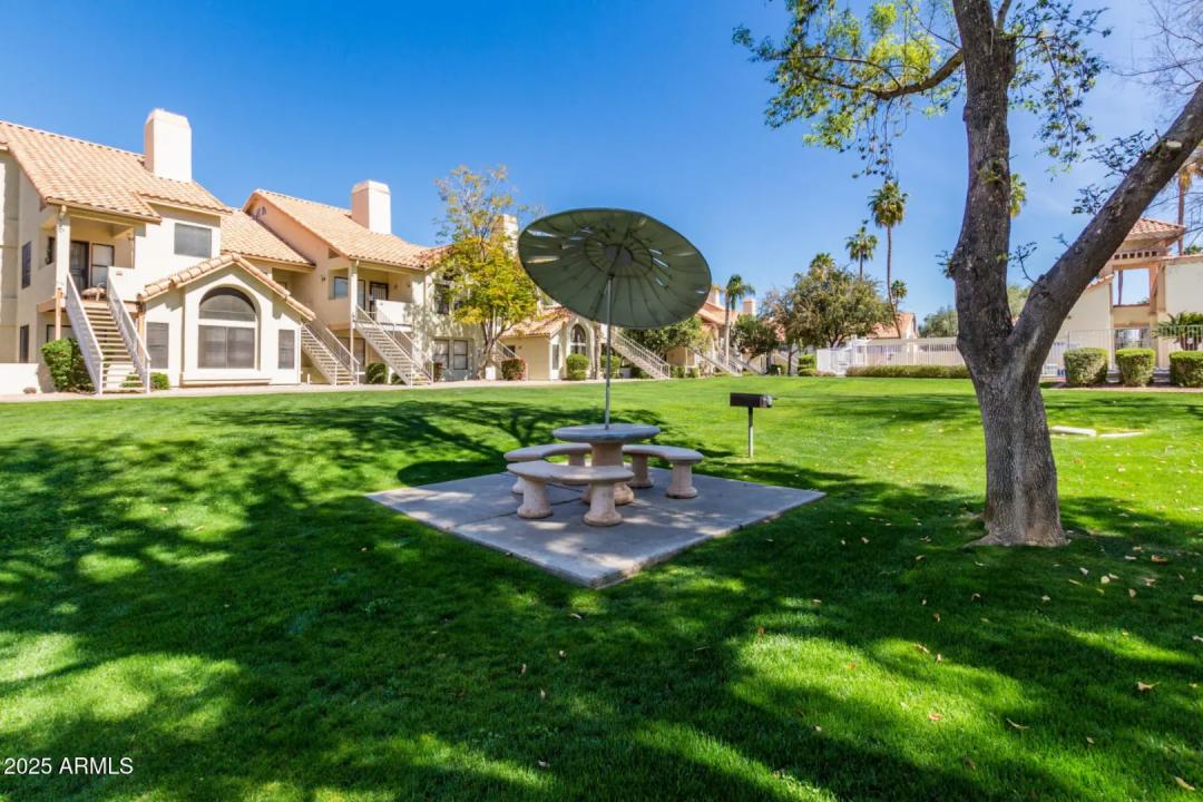 Real Estate Picture 37