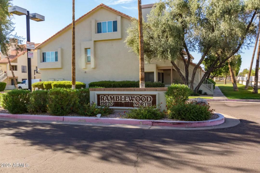 Real Estate Picture 40