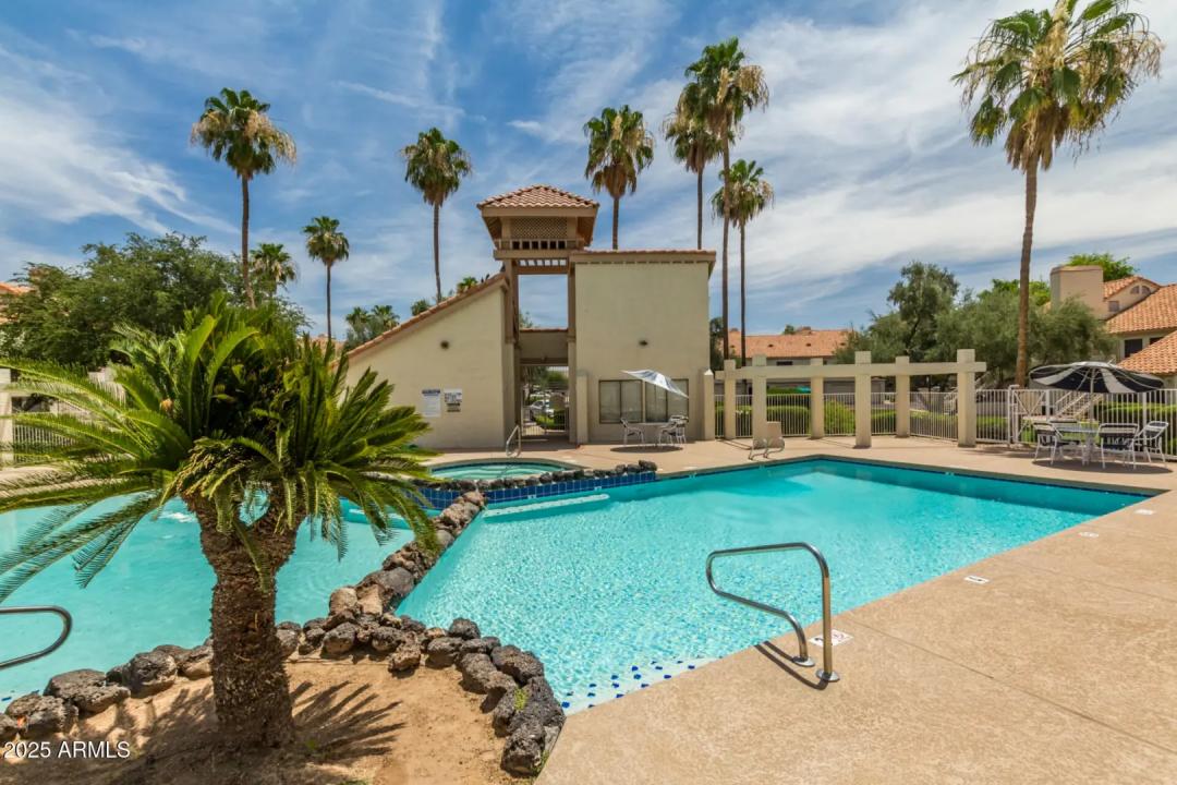 Real Estate Picture 50