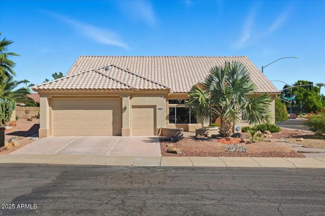 22318 N DUSTY TRAIL Boulevard Sun City West AZ 85375
