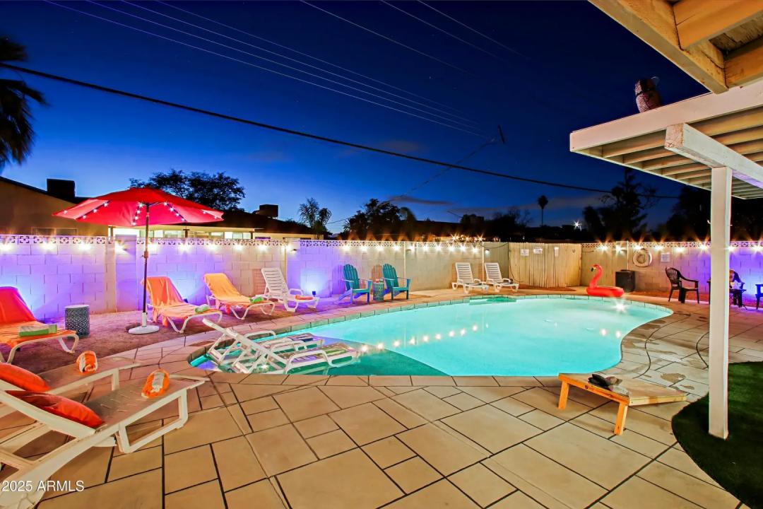 Real Estate Picture 8