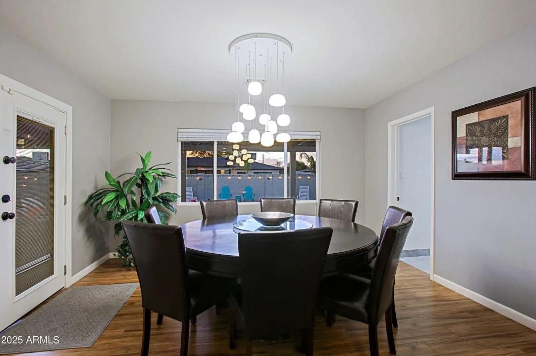 Real Estate Picture 6