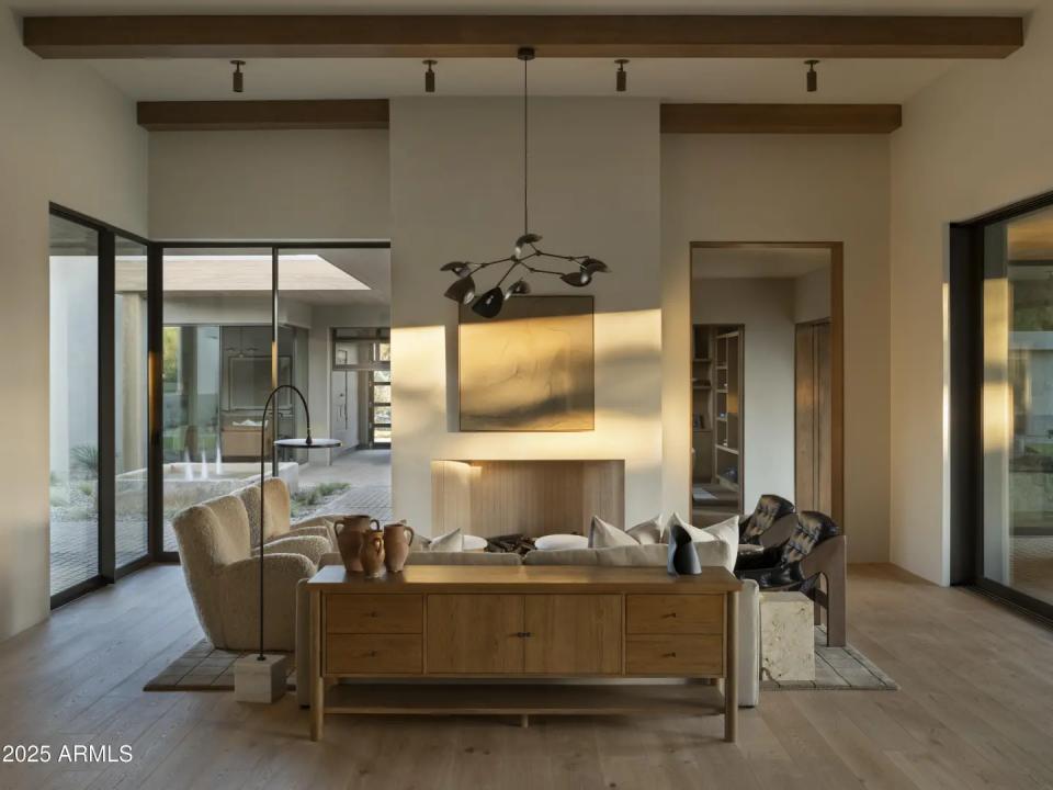 Real Estate Picture 8