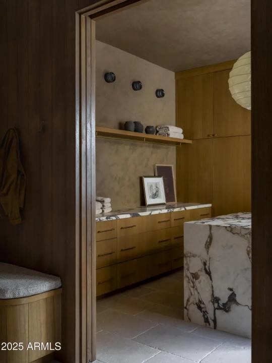 Real Estate Picture 23