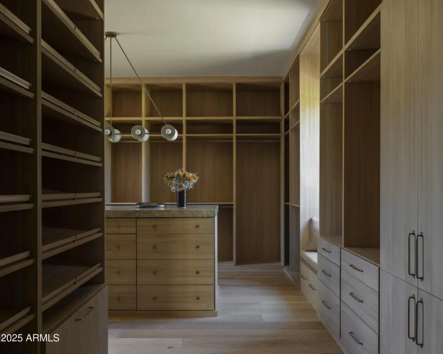 Real Estate Picture 38