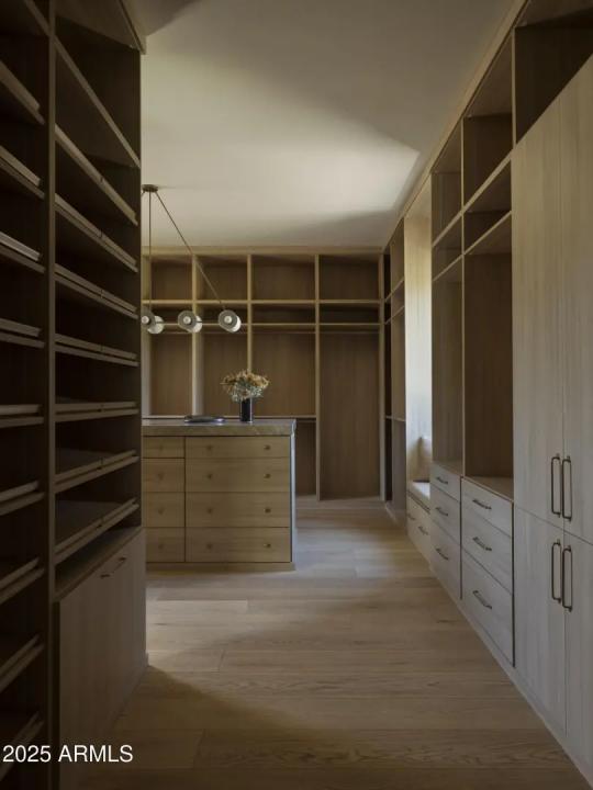 Real Estate Picture 39