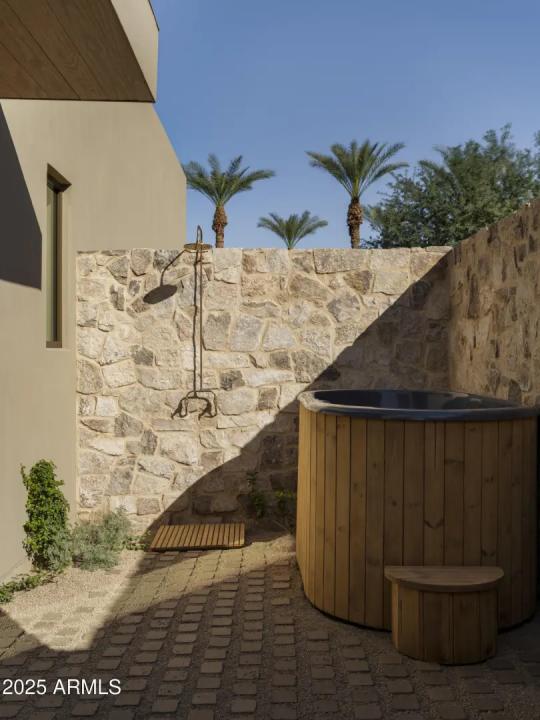 Real Estate Picture 40