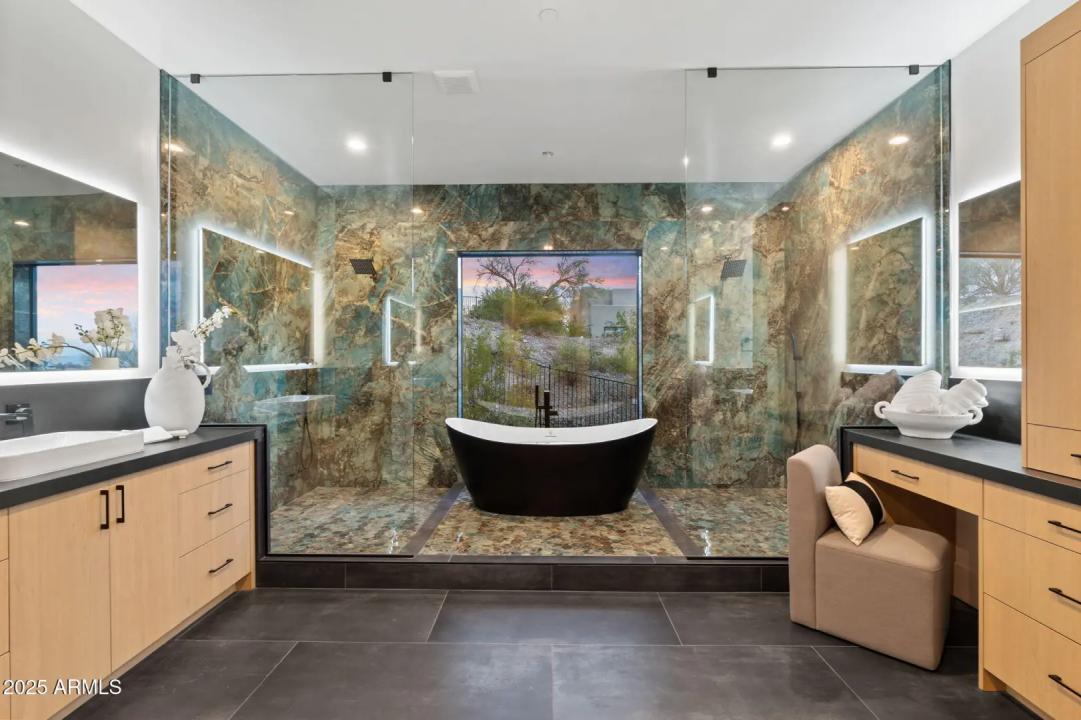 Real Estate Picture 29