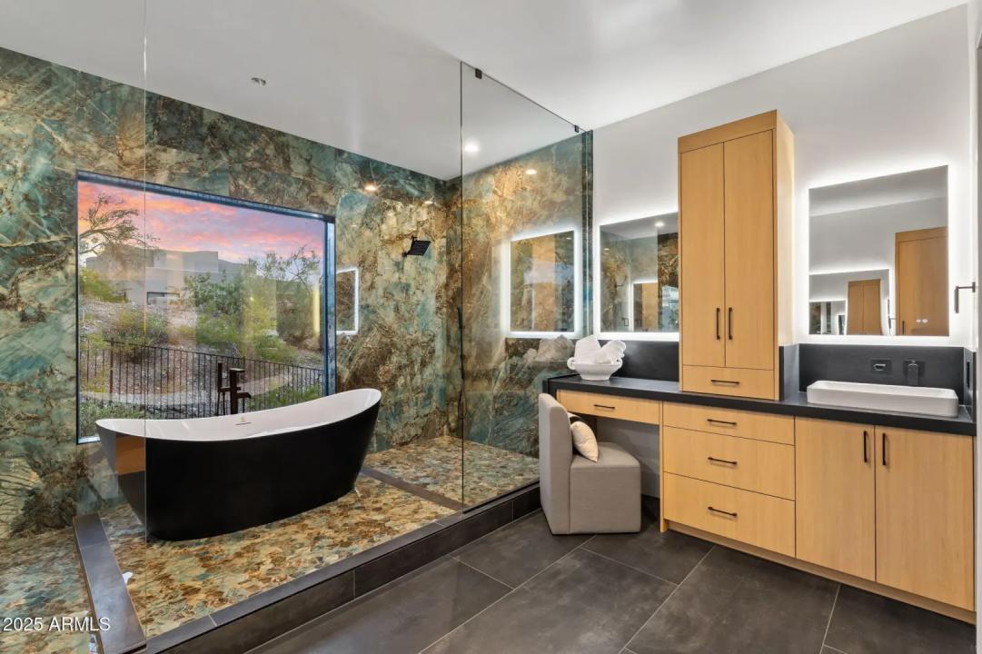 Real Estate Picture 30