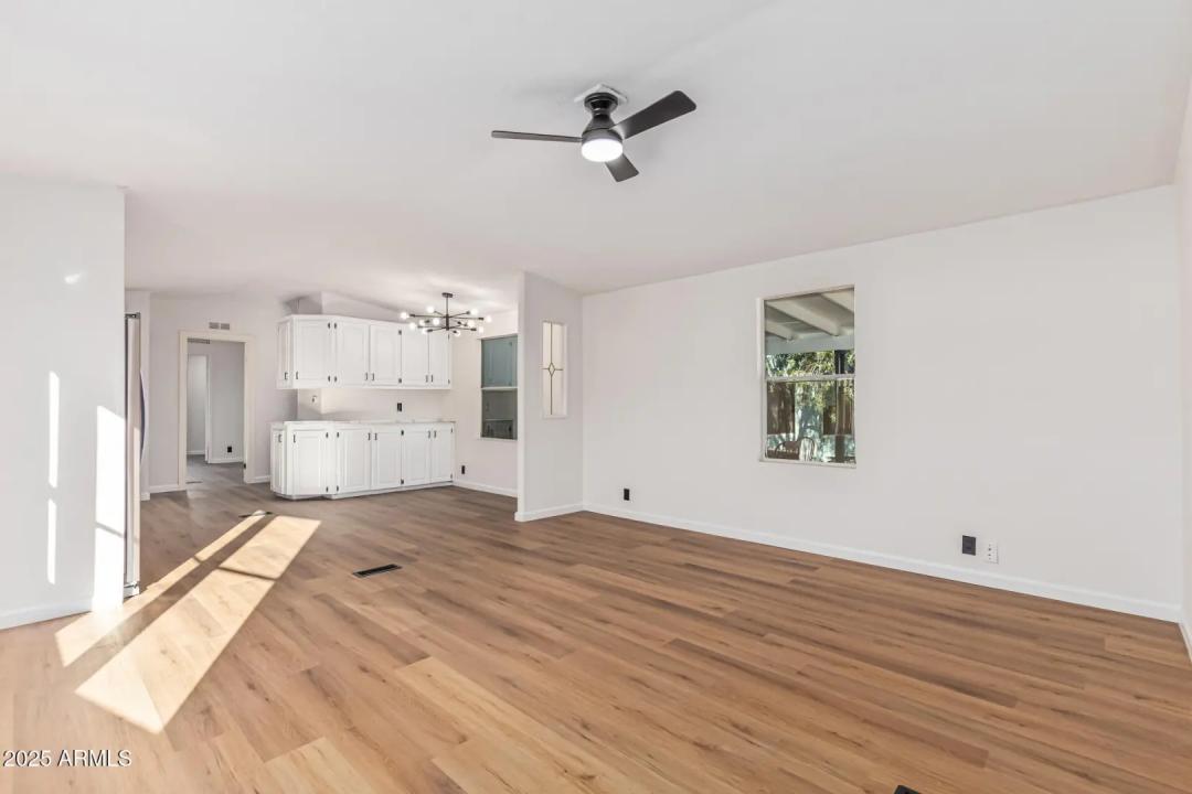 Real Estate Picture 6