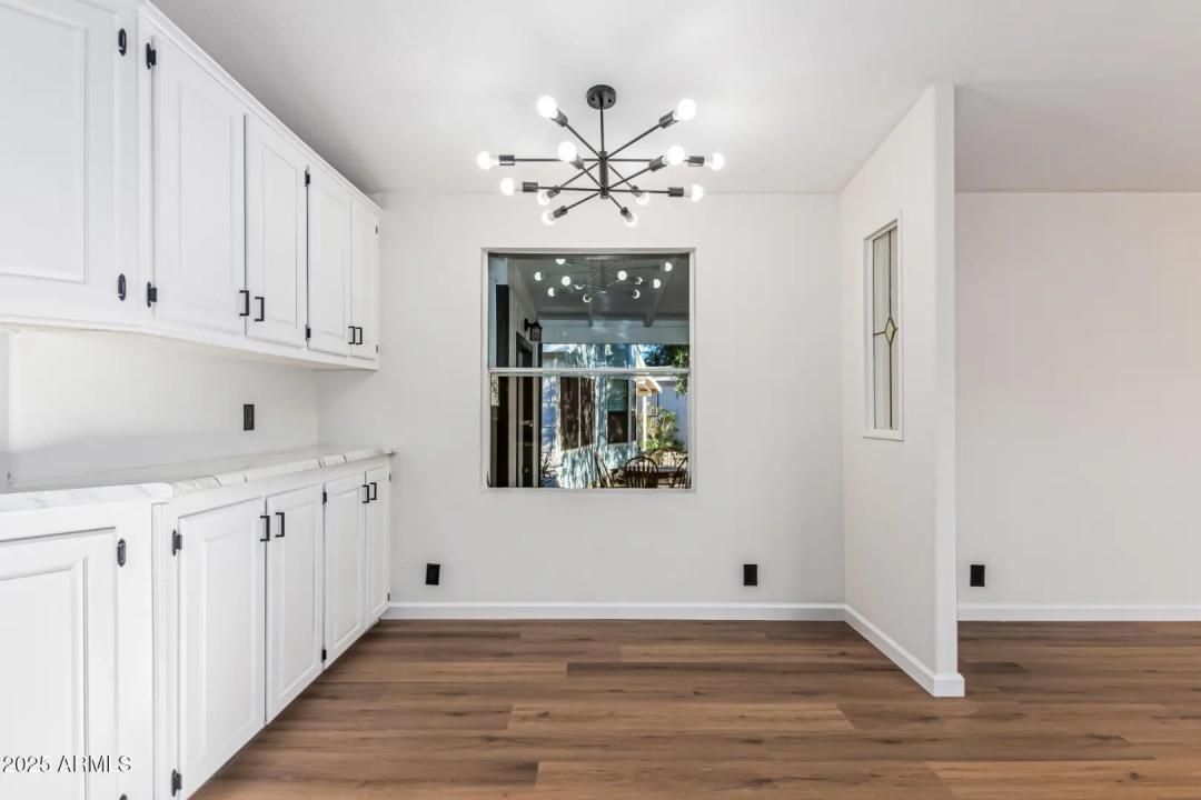 Real Estate Picture 7